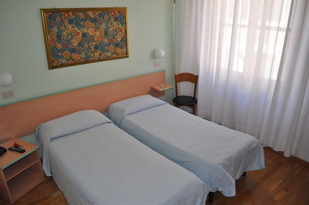 Hotel Cecile Pisa Luaran gambar